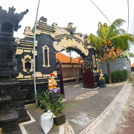 Putu Guest House Canggu  Exterior photo
