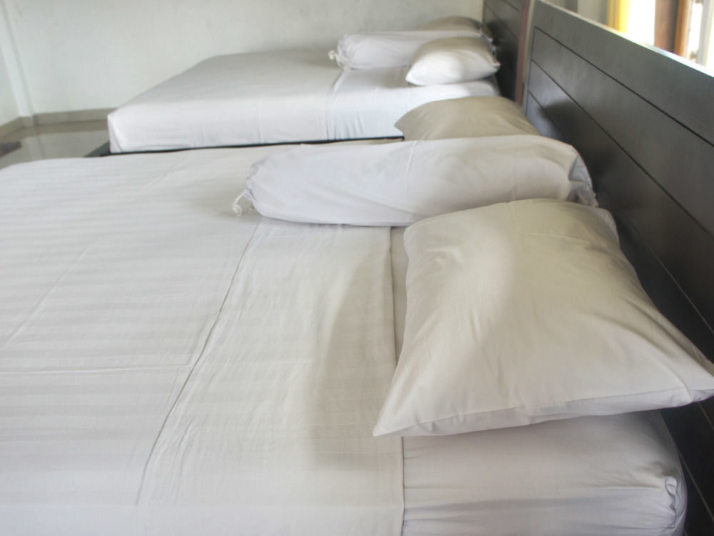 Putu Guest House Canggu  Exterior photo