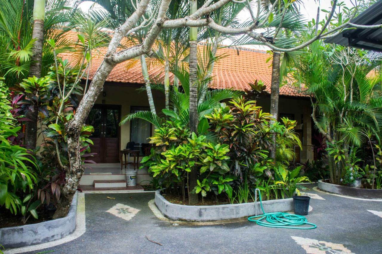 Putu Guest House Canggu  Exterior photo
